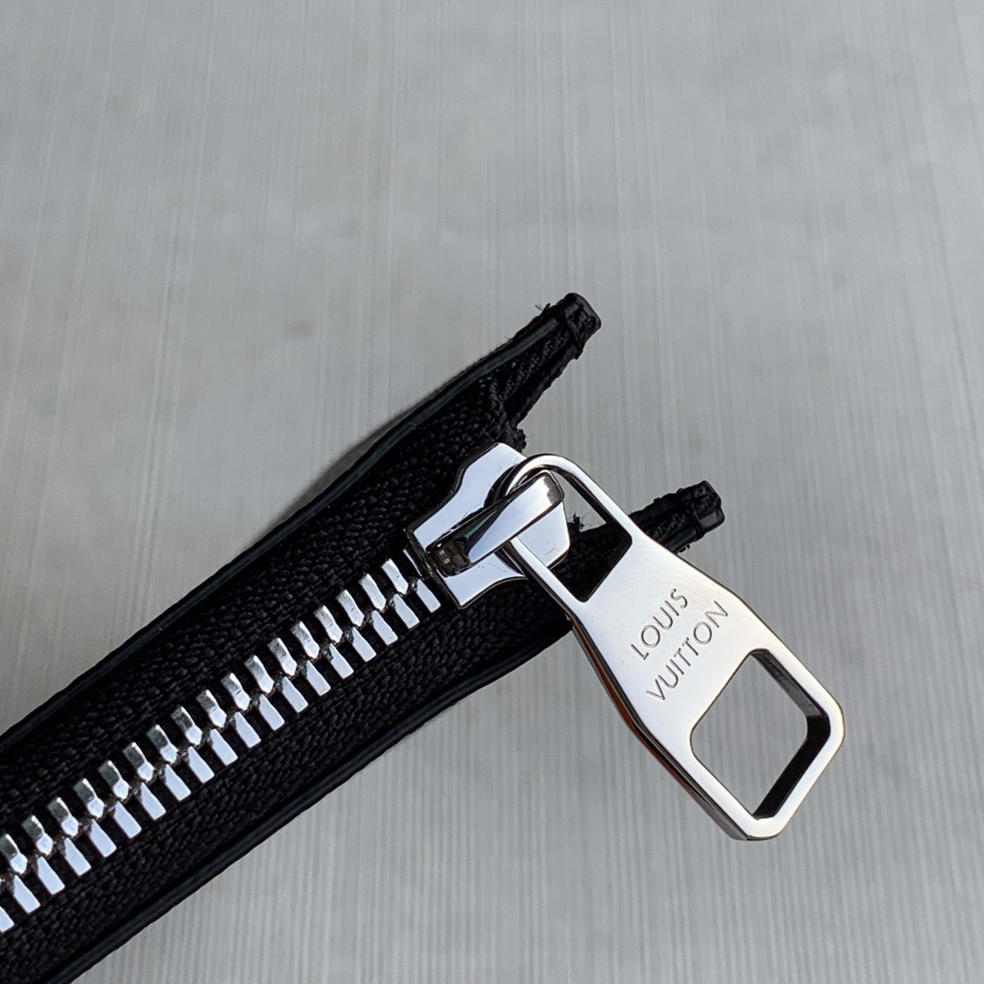 L0vis Vvtt0n Pochette Jour Bag