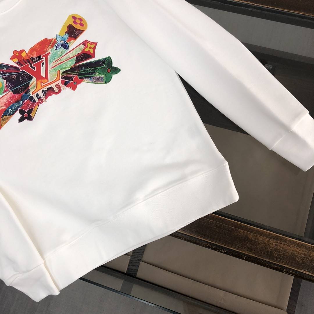 L0vis Vvtt0n 2023 new autumn and winter couples style round neck sweatshirt