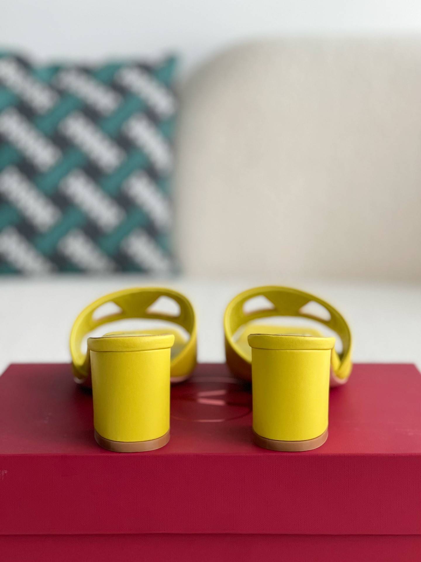 Va1e*ntin0 Summer  high-heeled sandals