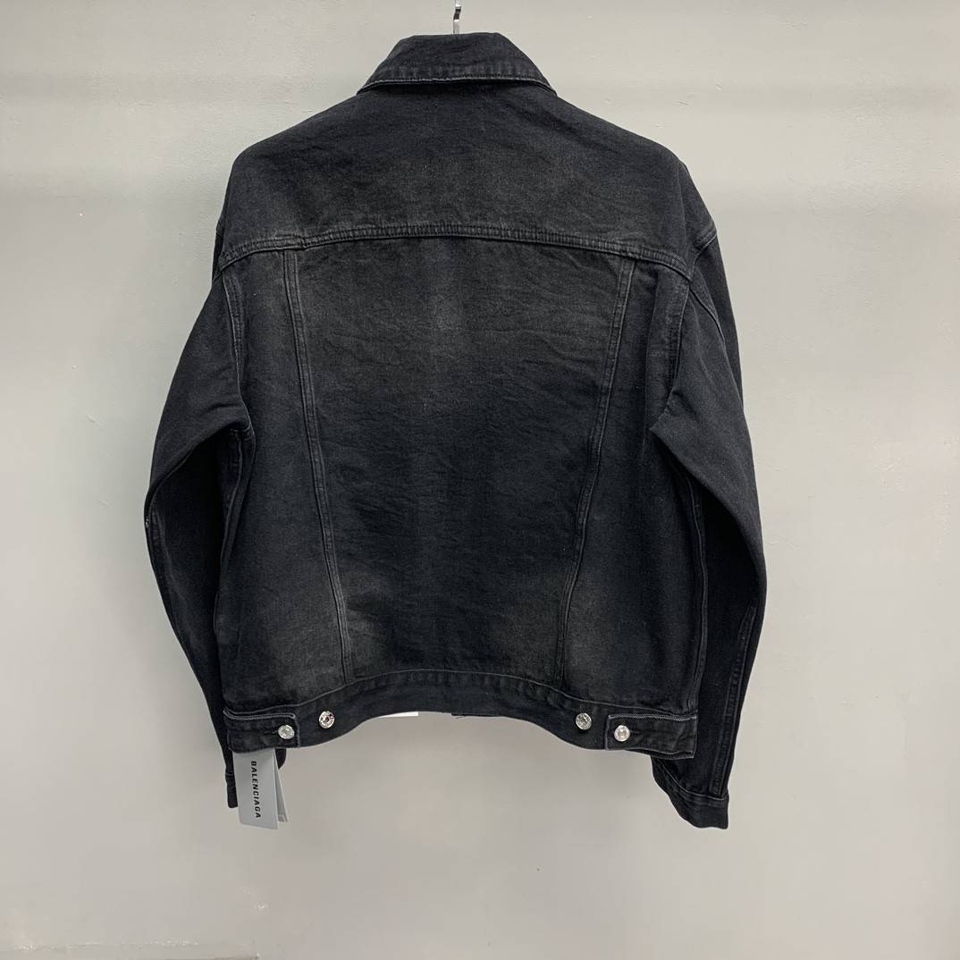 Ba1en*iaga offset printed denim jacket