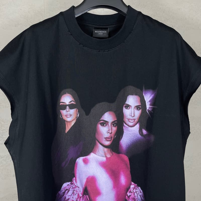 Vintage Distressed Sleeveless T-Shirt