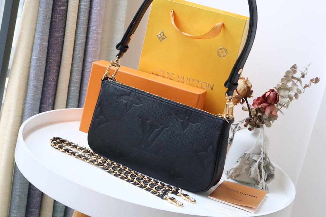 L0vis Vvtt0n Multi Pochette Accessories Bag