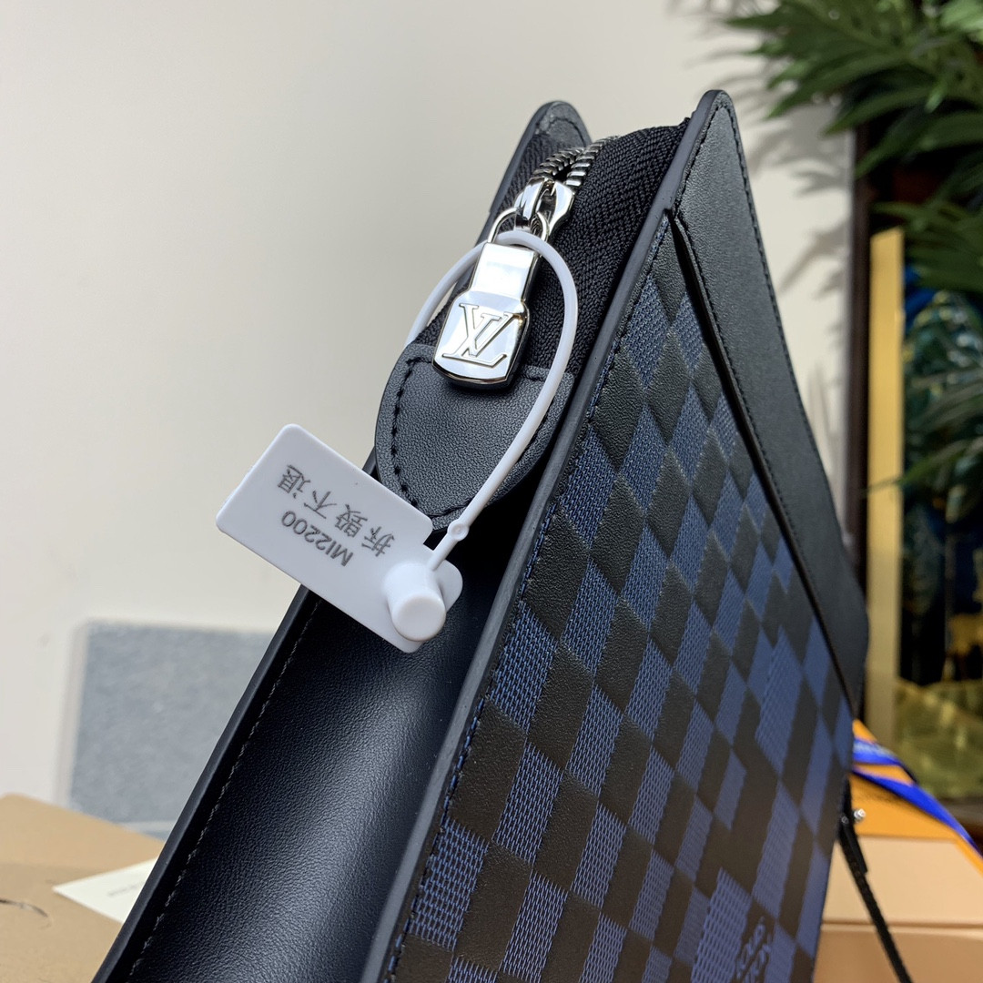 L0vis Vvtt0n Standing Bag