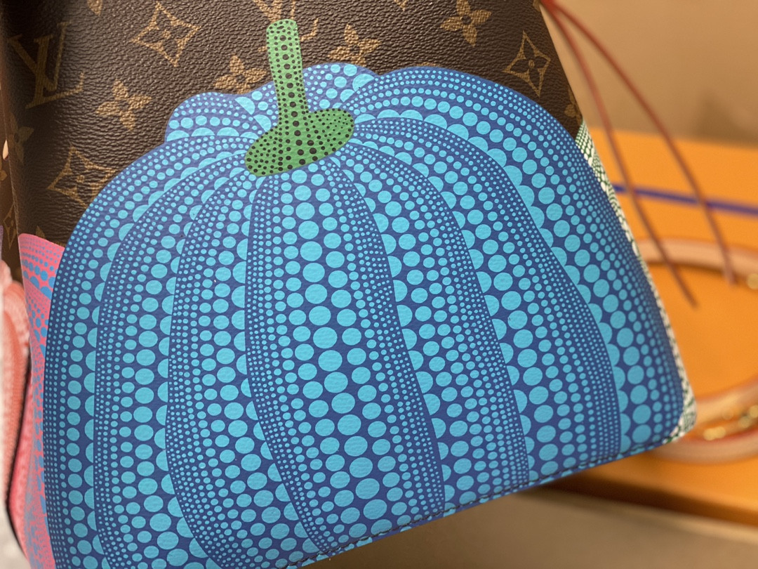 L0vis Vvtt0n Néonoé Bag