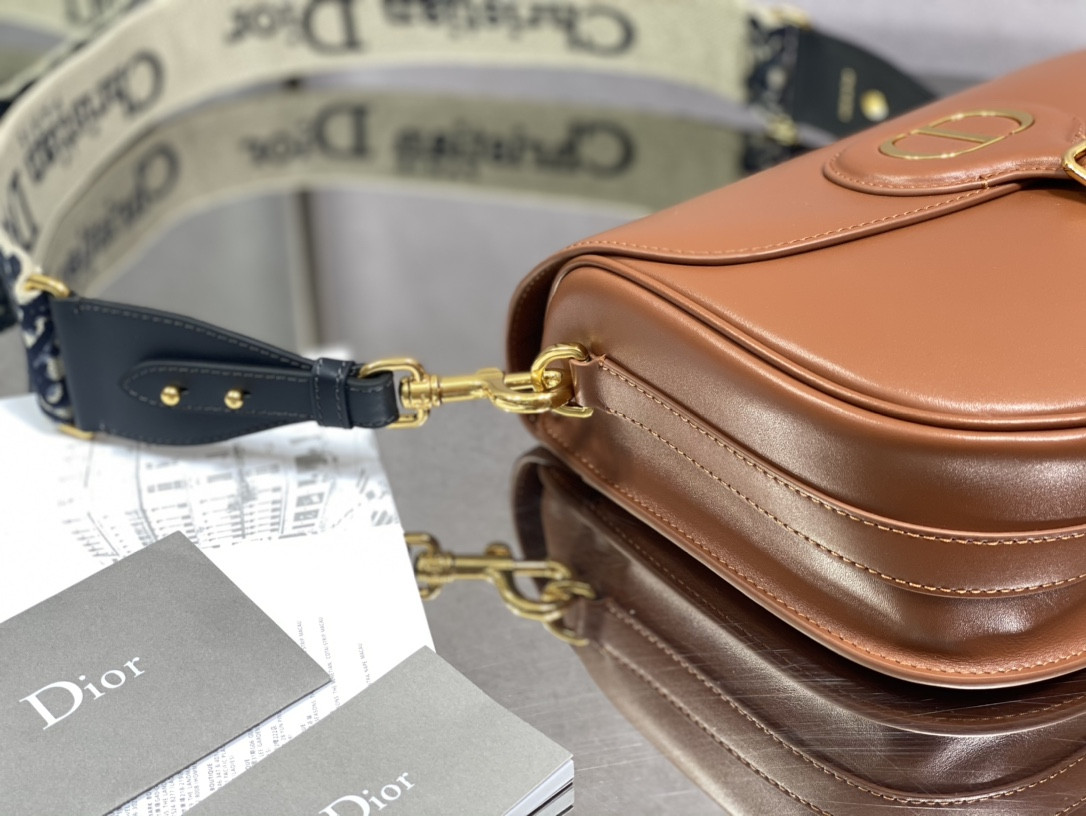 Large D10r Bobby Bag