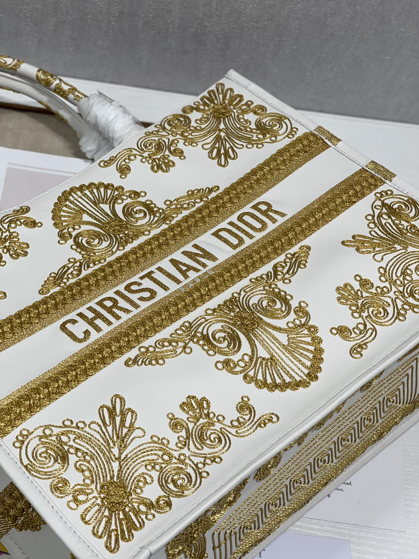 Large D10r Book Tote