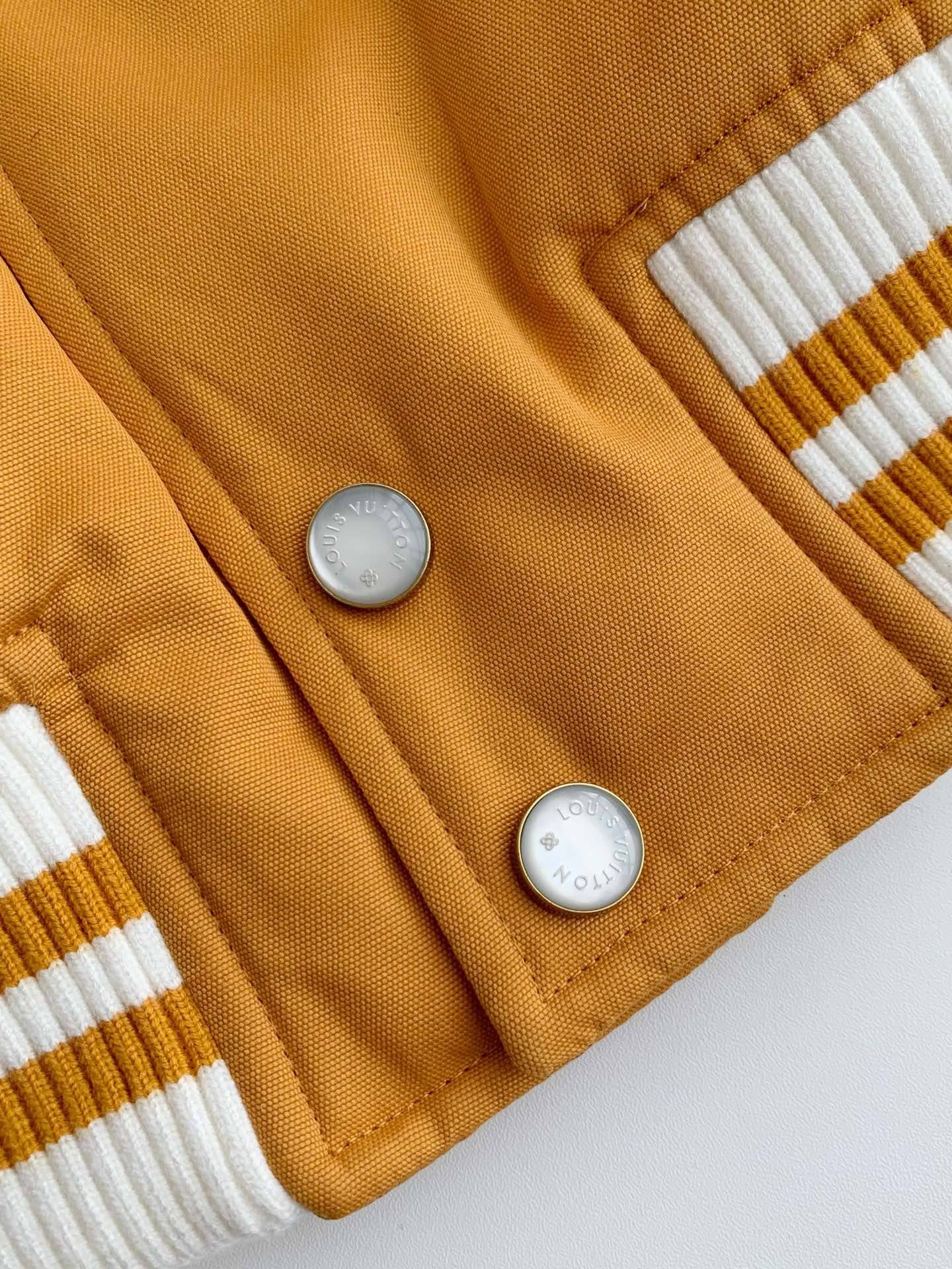 L0vis Vvtt0n  Jackets