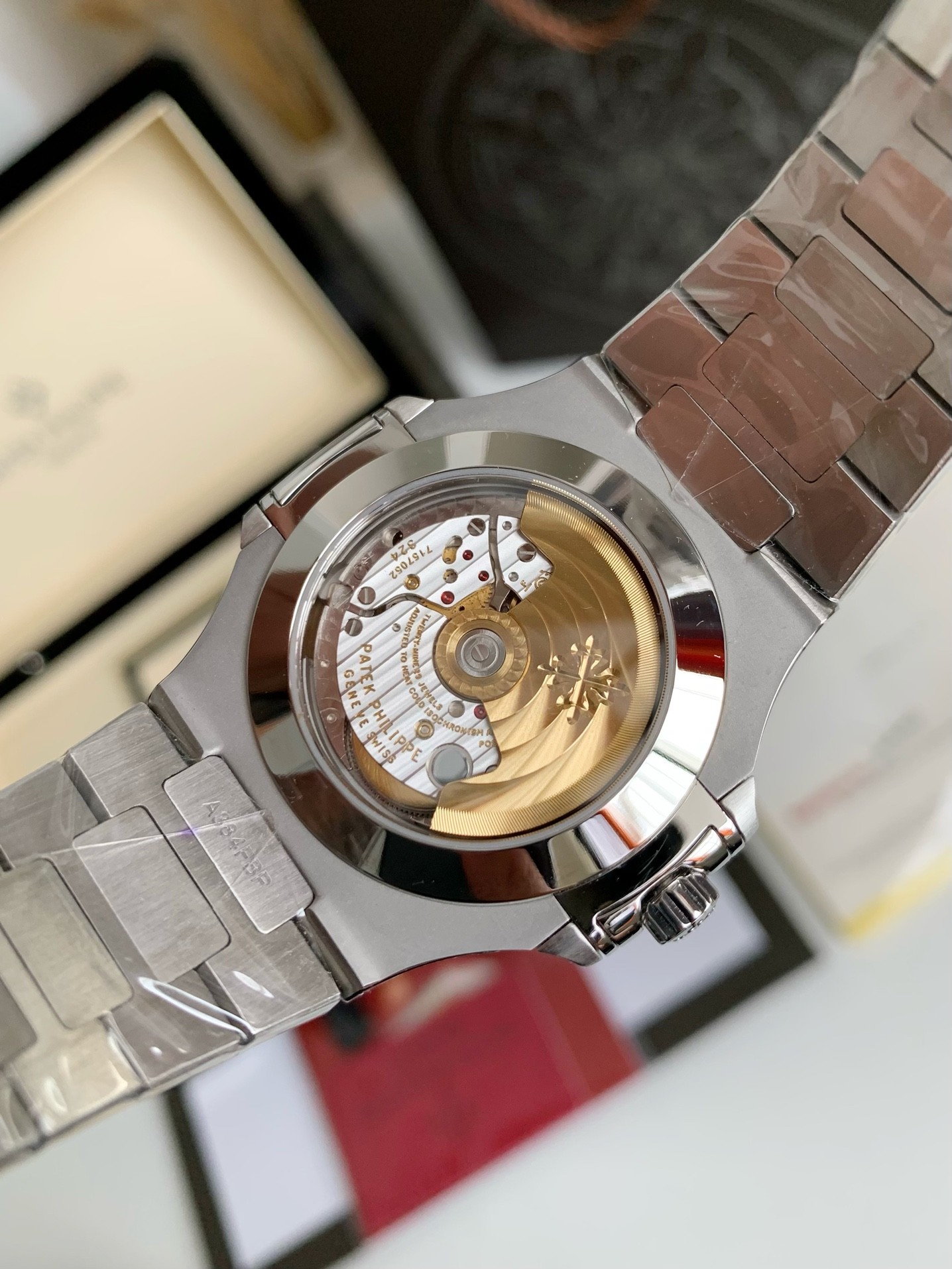 Pat*k Phi1i*pe 5726 series watch