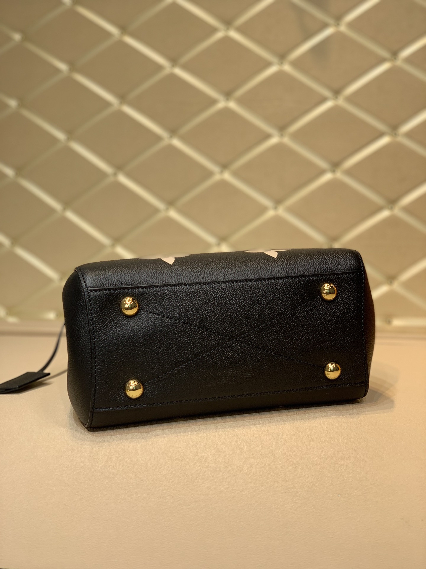 L0vis Vvtt0n Montaigne Bb Bag