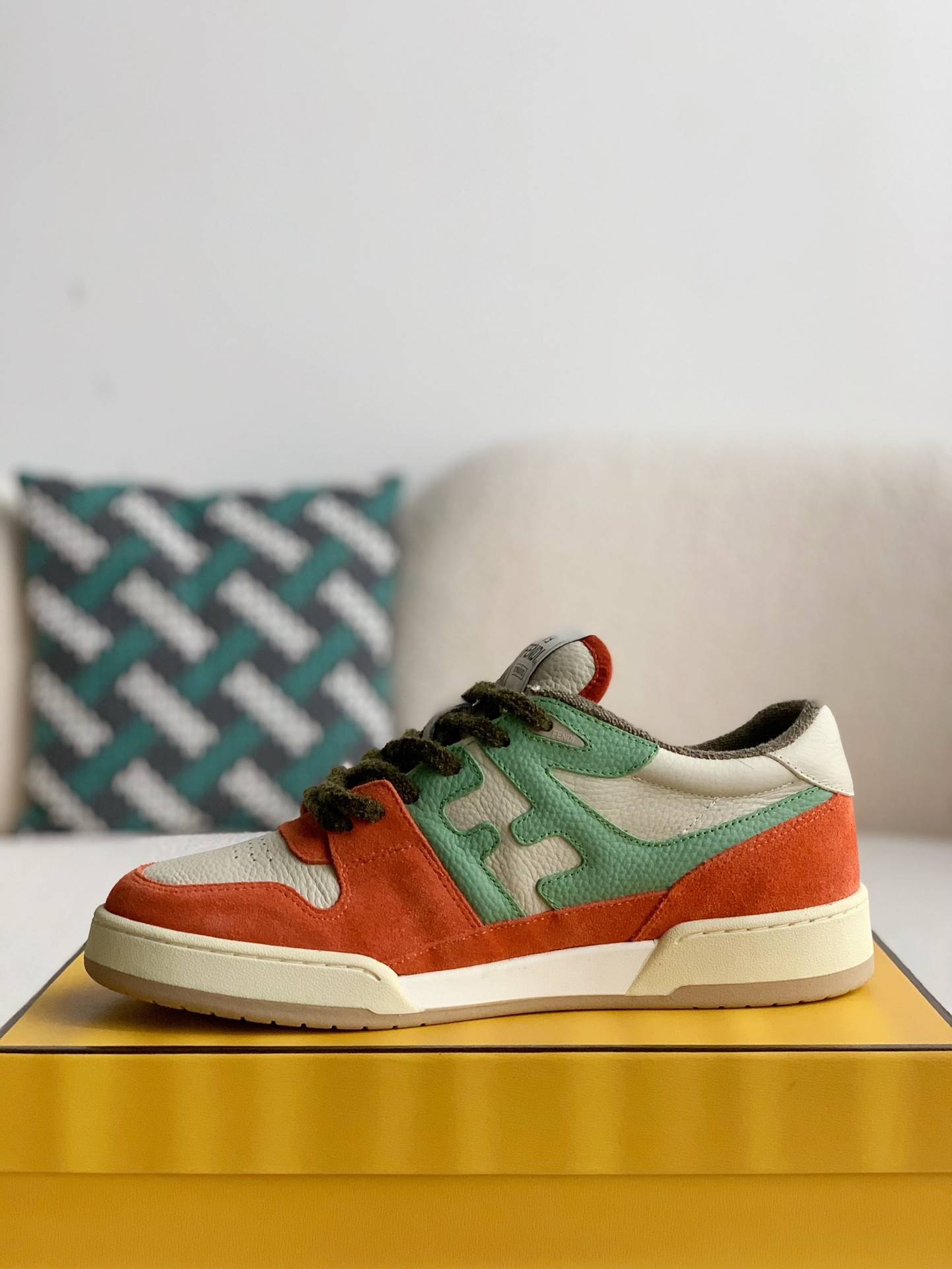 F**di retro Sneakers
