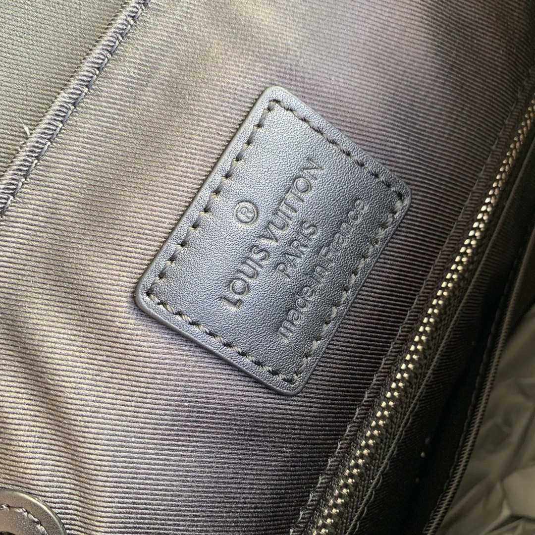 L0vis Vvtt0n Christopher Bag