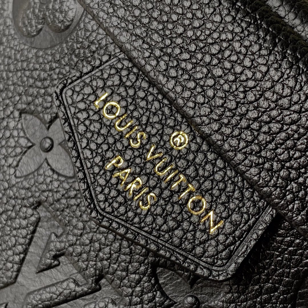 L0vis Vvtt0n Bumbag Bag