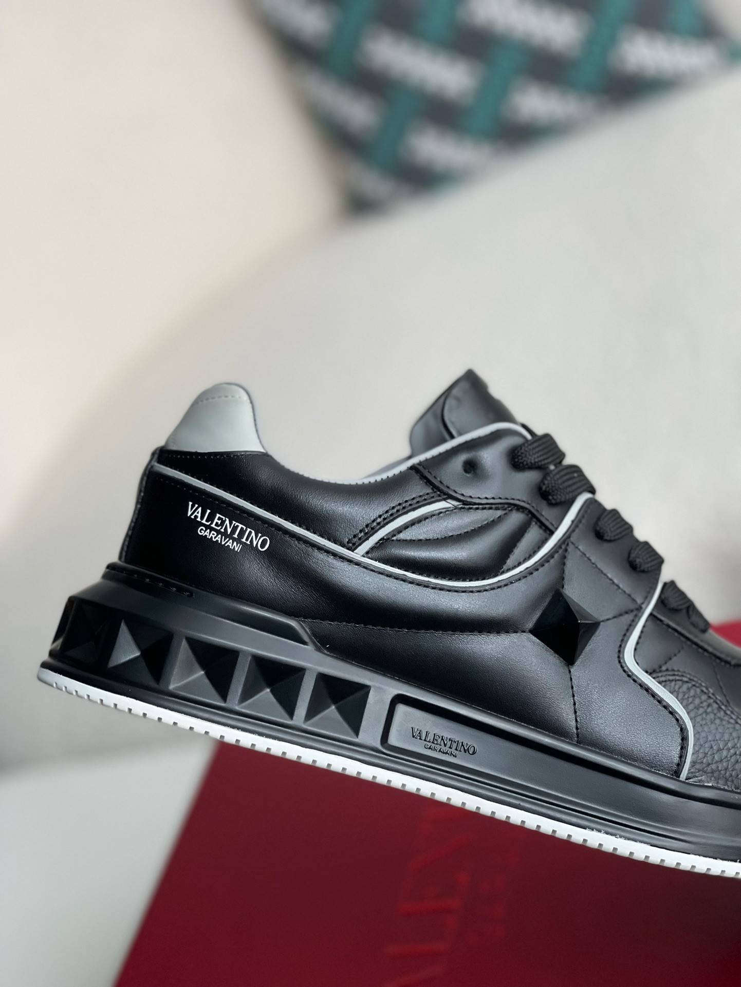 Va1e*ntin0 One Stud Sneakers