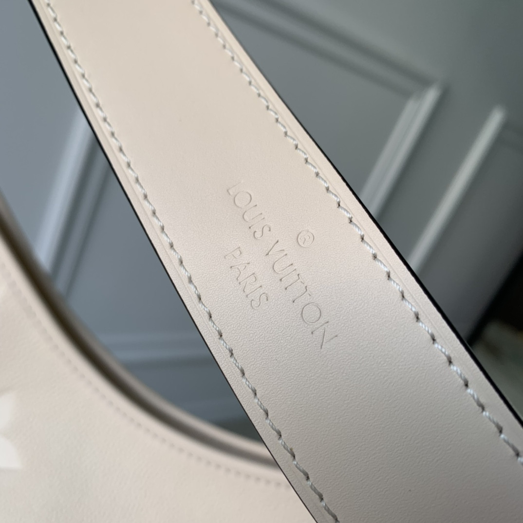 L0vis Vvtt0n Carryall Bag