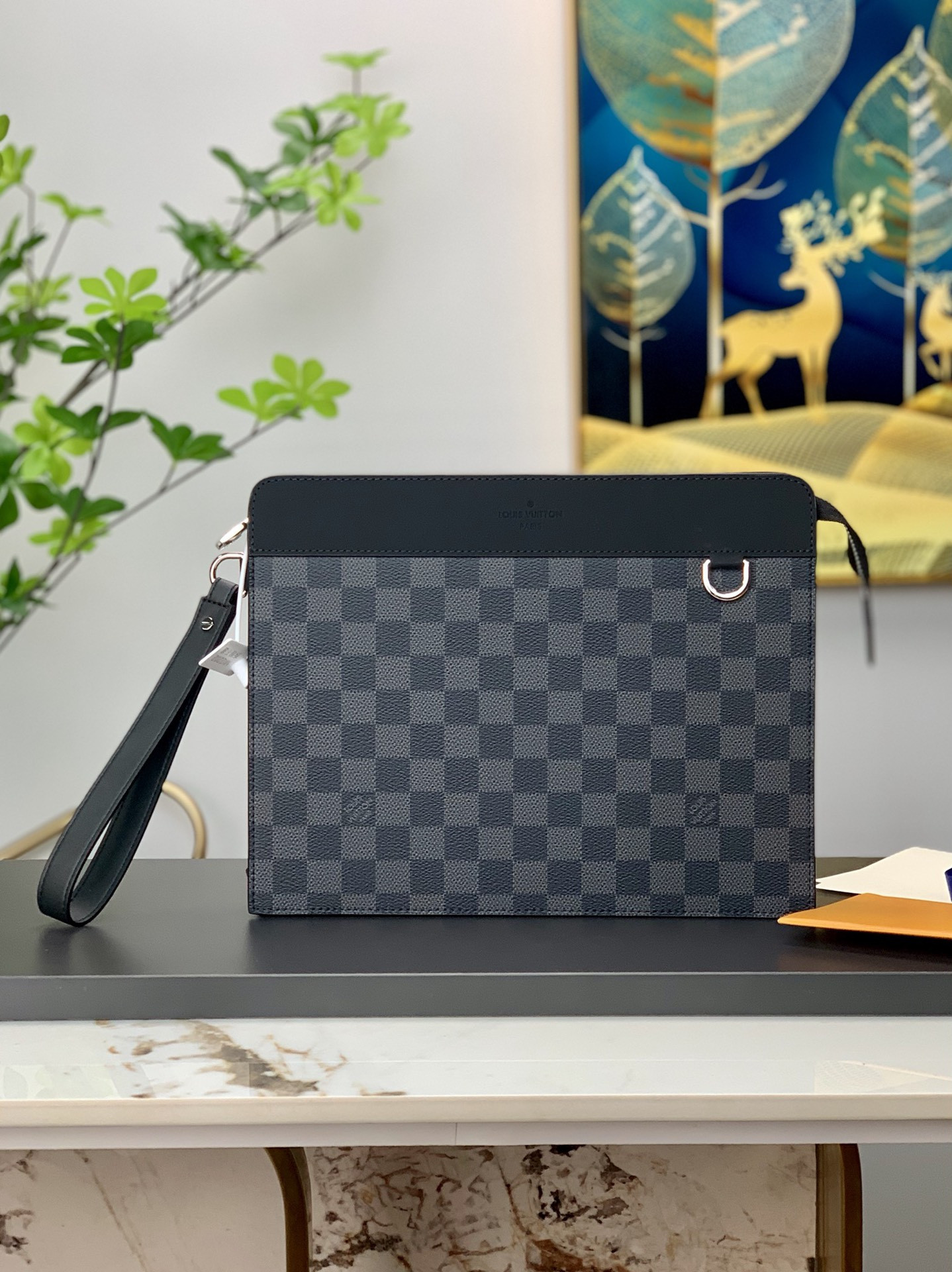 L0vis Vvtt0n Standing Bag