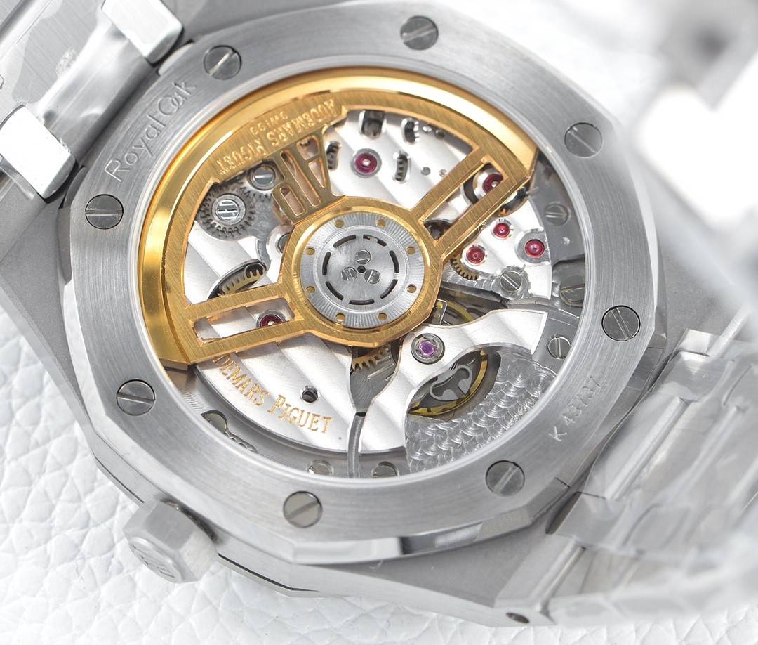 Audemars P1g*et Royal Oak 15500 Series Men