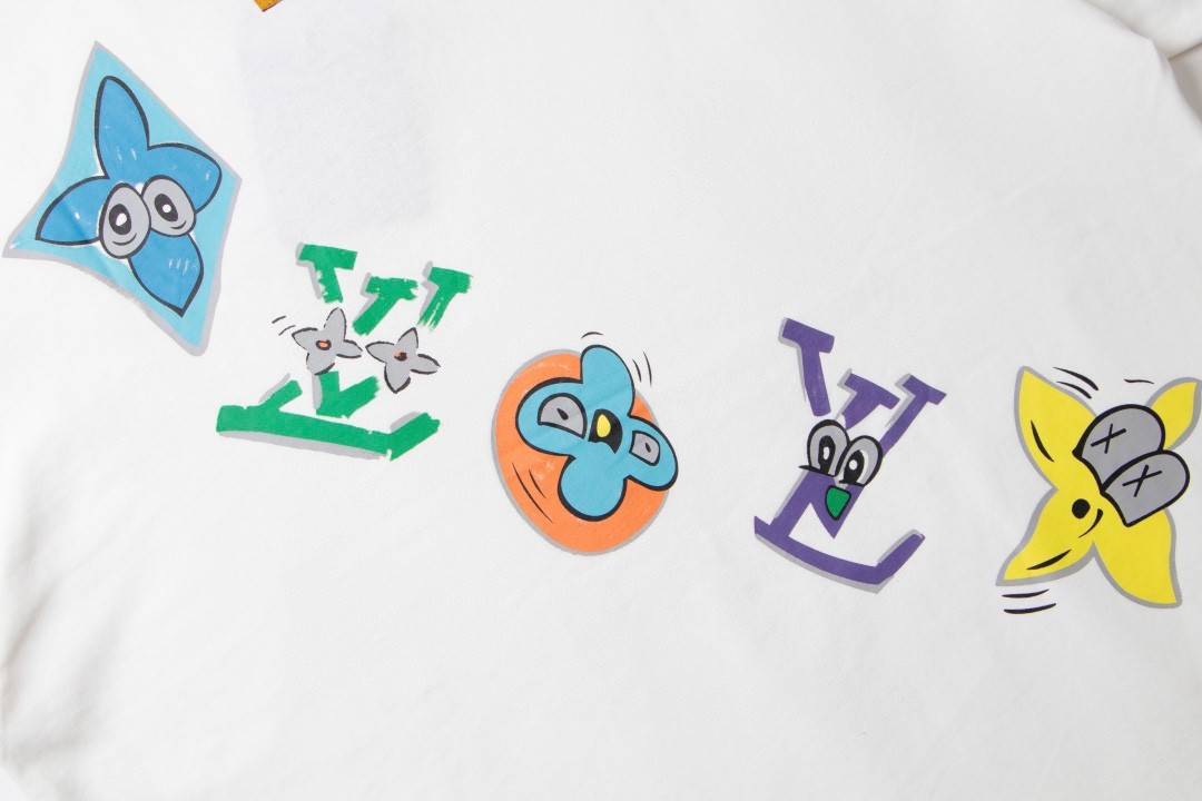 L0vis Vvtt0n 23ss front and back patterned t-shirt
