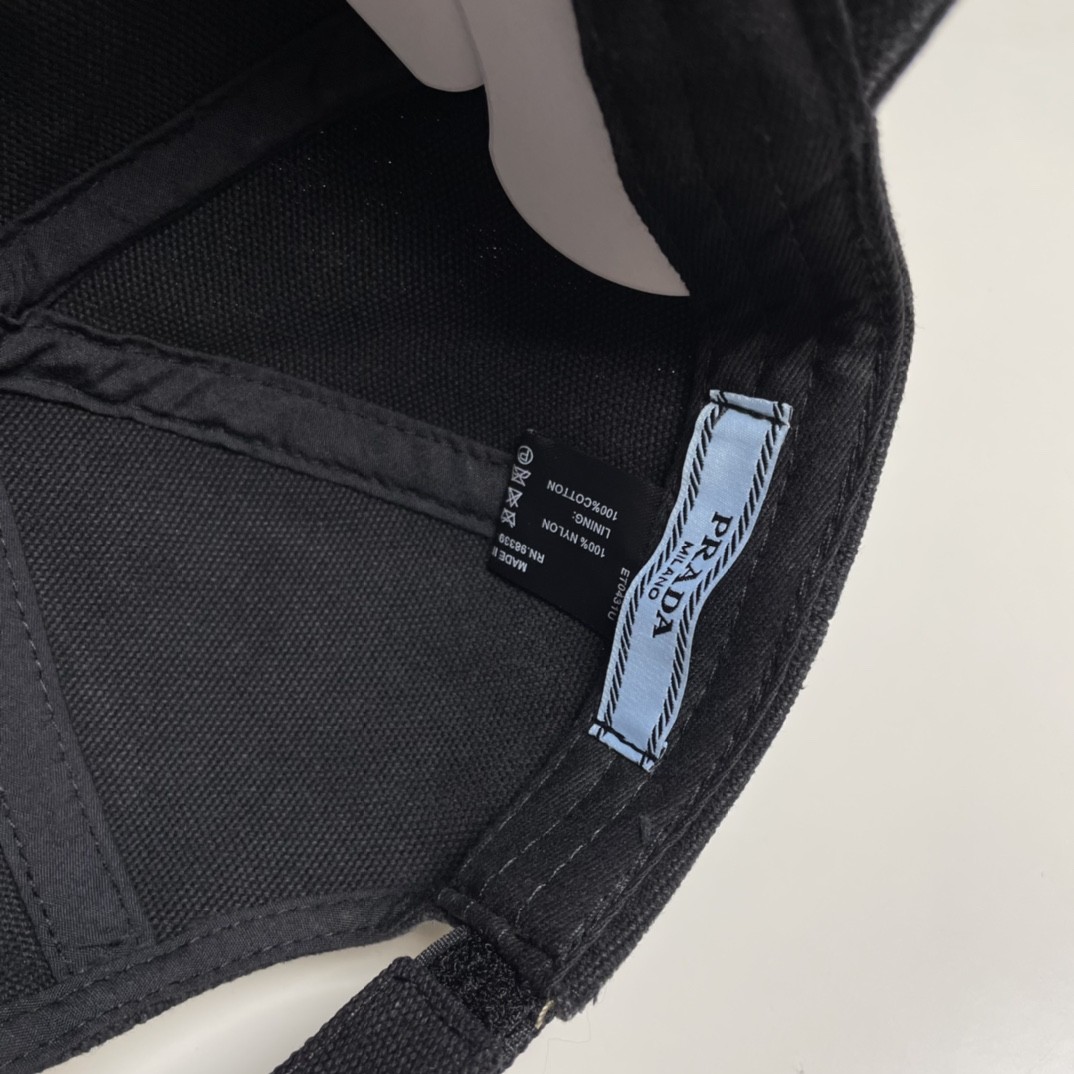 [#4807] Pra*a baseball cap peaked ca p hat