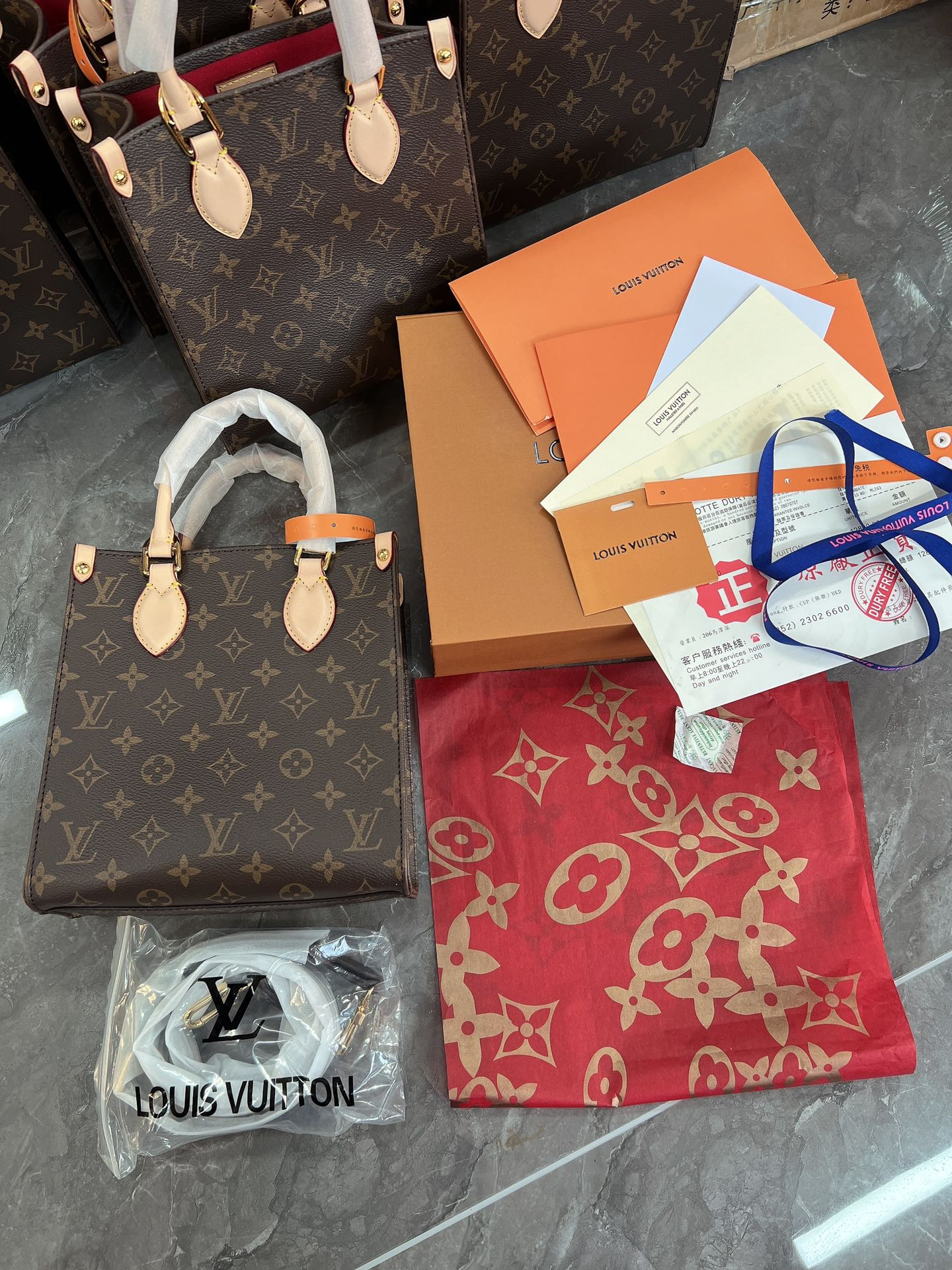 L0vis Vvtt0n Carry It| Bag