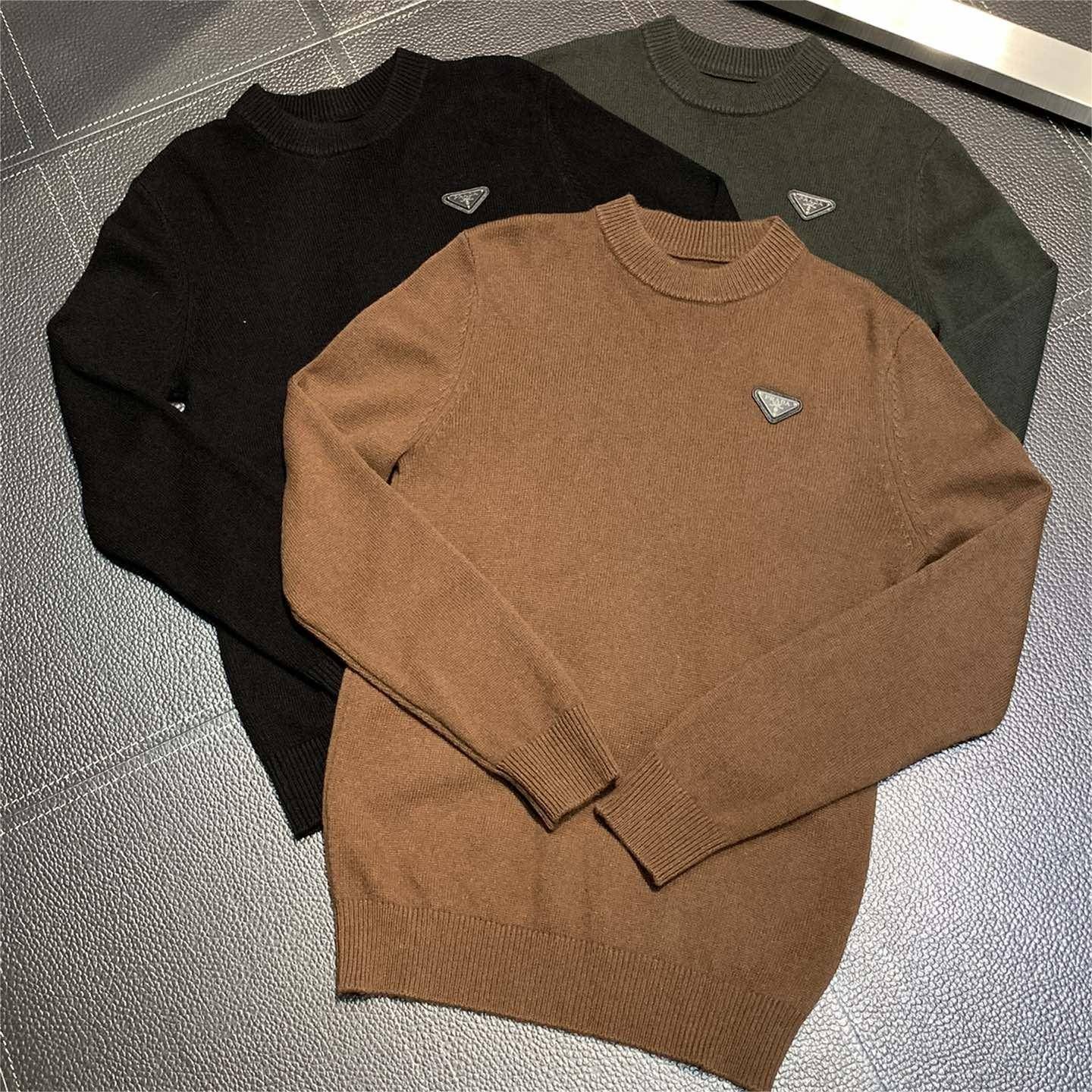 Pra*a Knitted sweaters