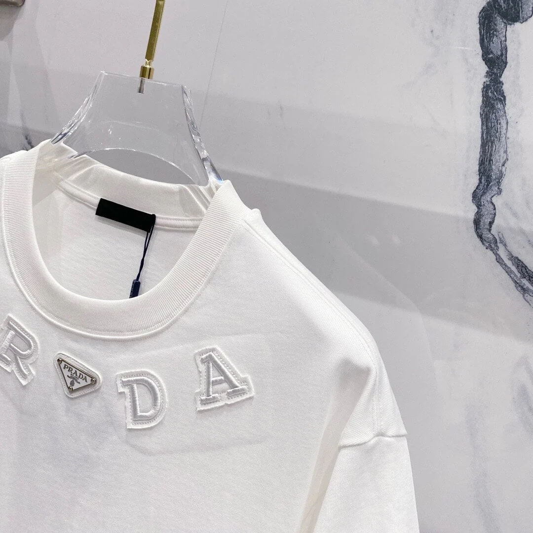 Triangle Pattern 3D Embroidery T Shirt