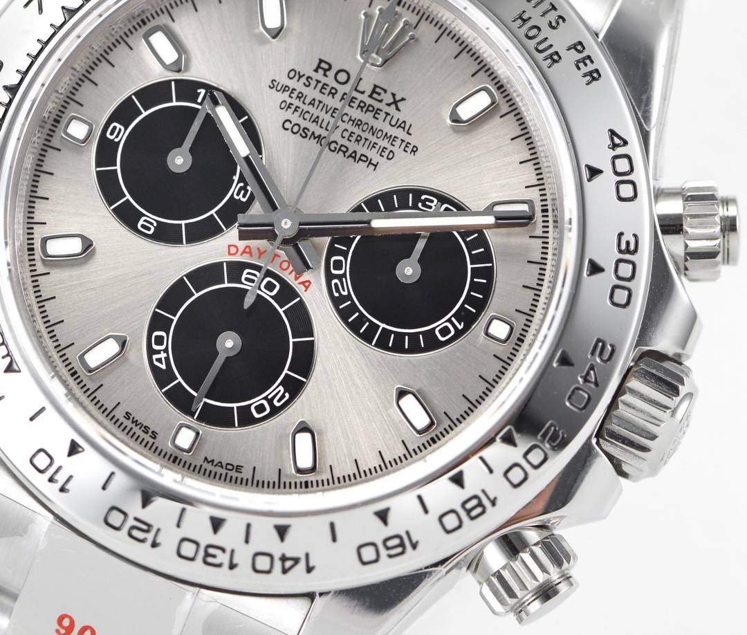 R01ex Trithong had his own Cal.4130