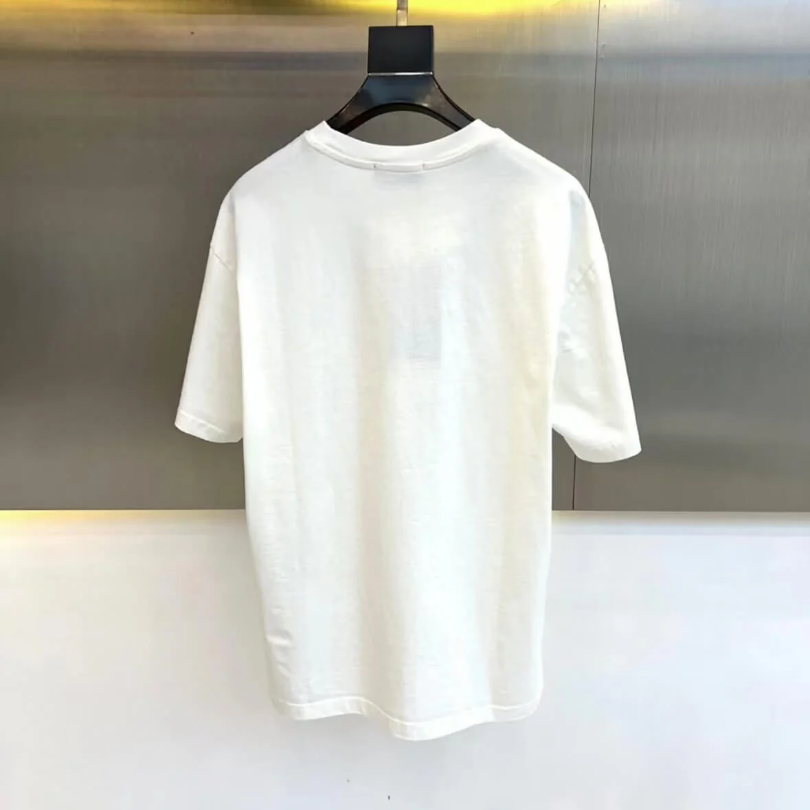 Minimalist 3D Embroidery T-Shirt