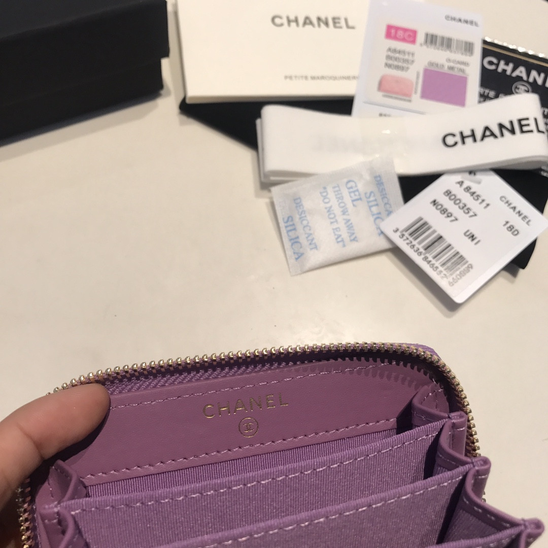 Chanle Zipped Wallet