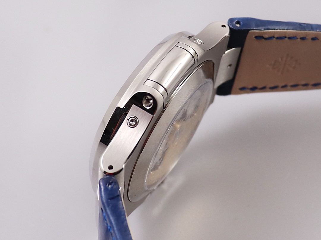 Pat*k Phi1i*pe 5726 series watch