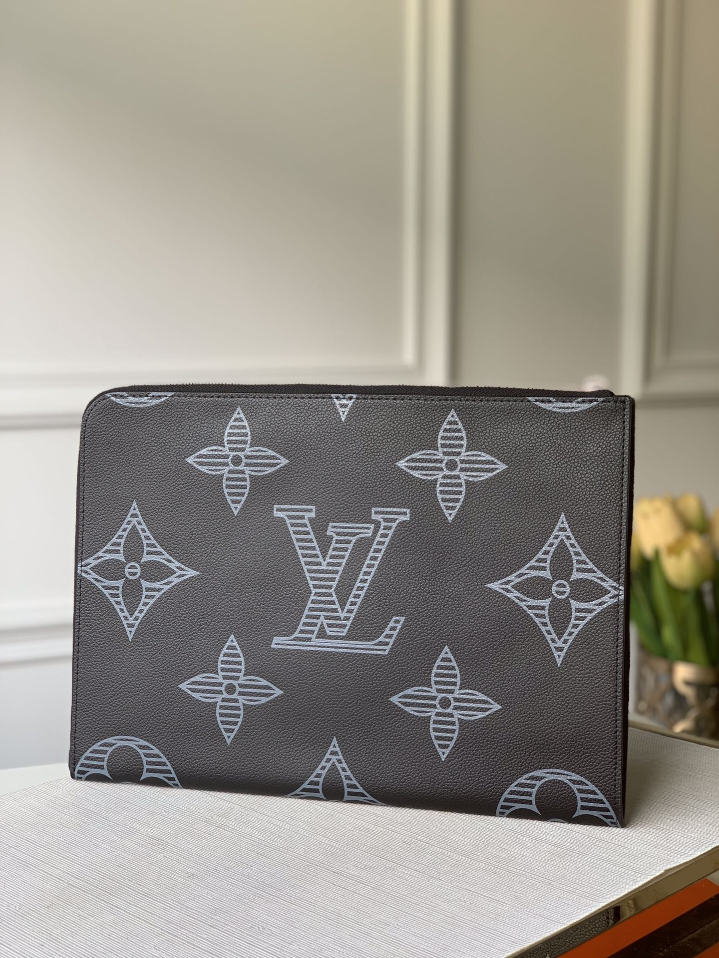 L0vis Vvtt0n Pochette Jour Bag