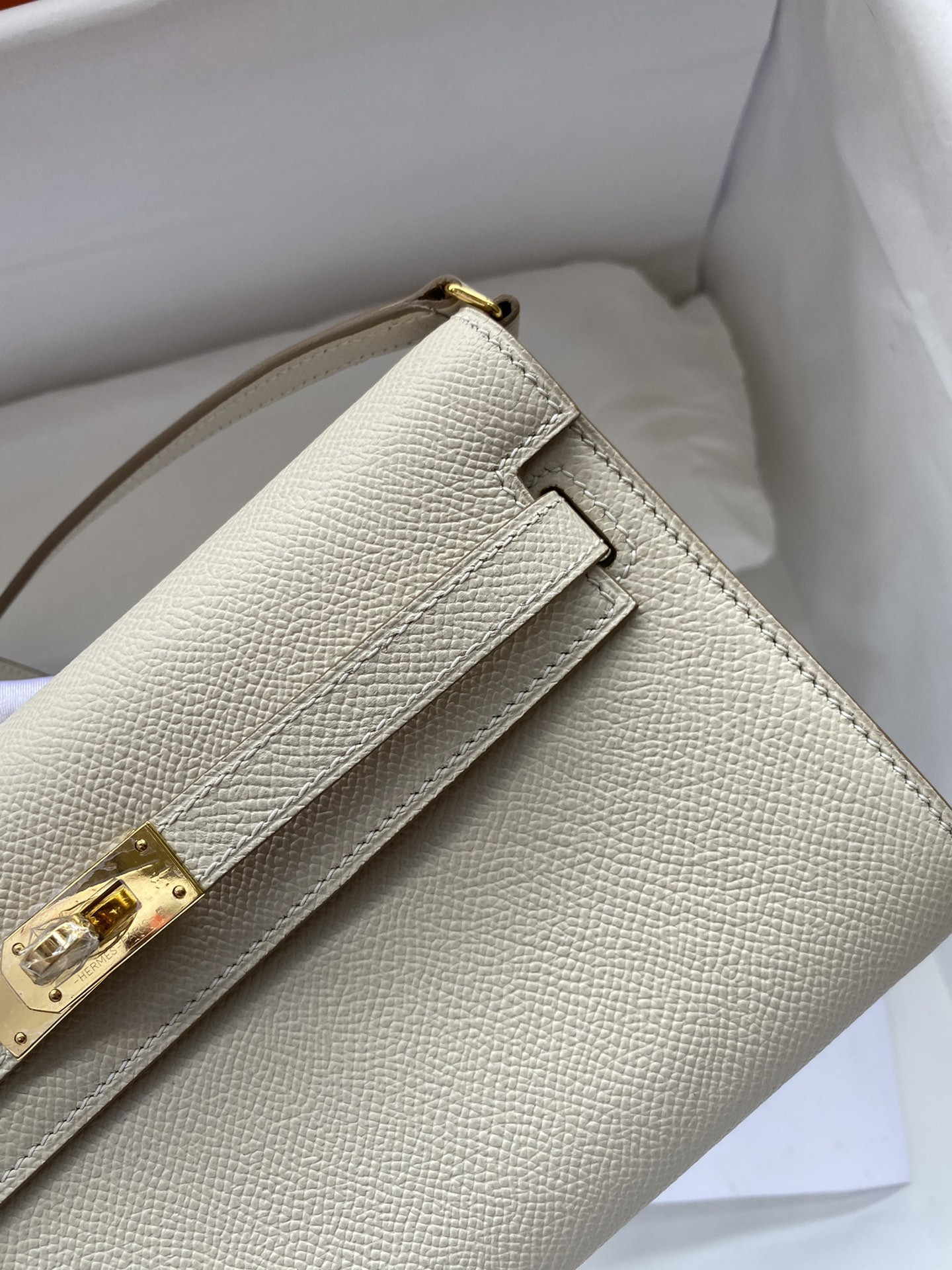 Kelly Classique To Go