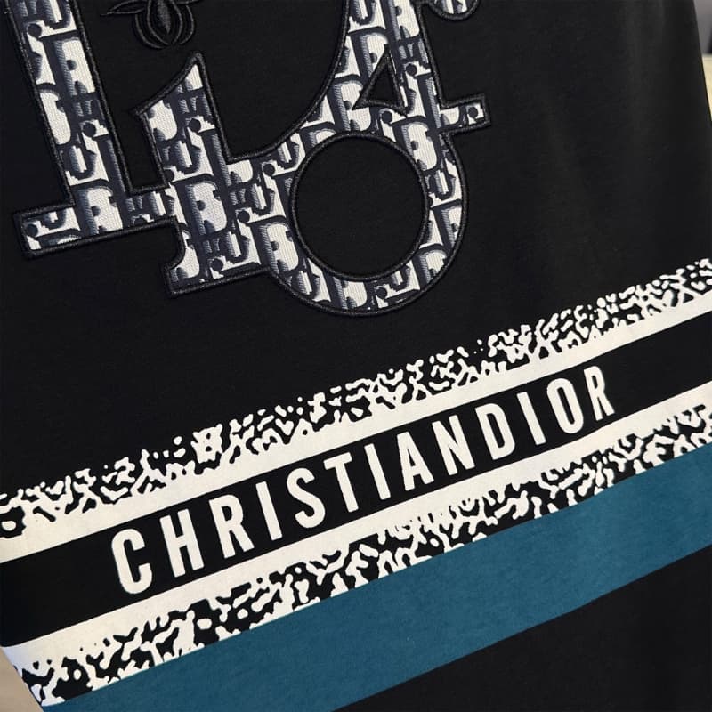 2025 New Jacquard & Embroidered Bee T-Shirt