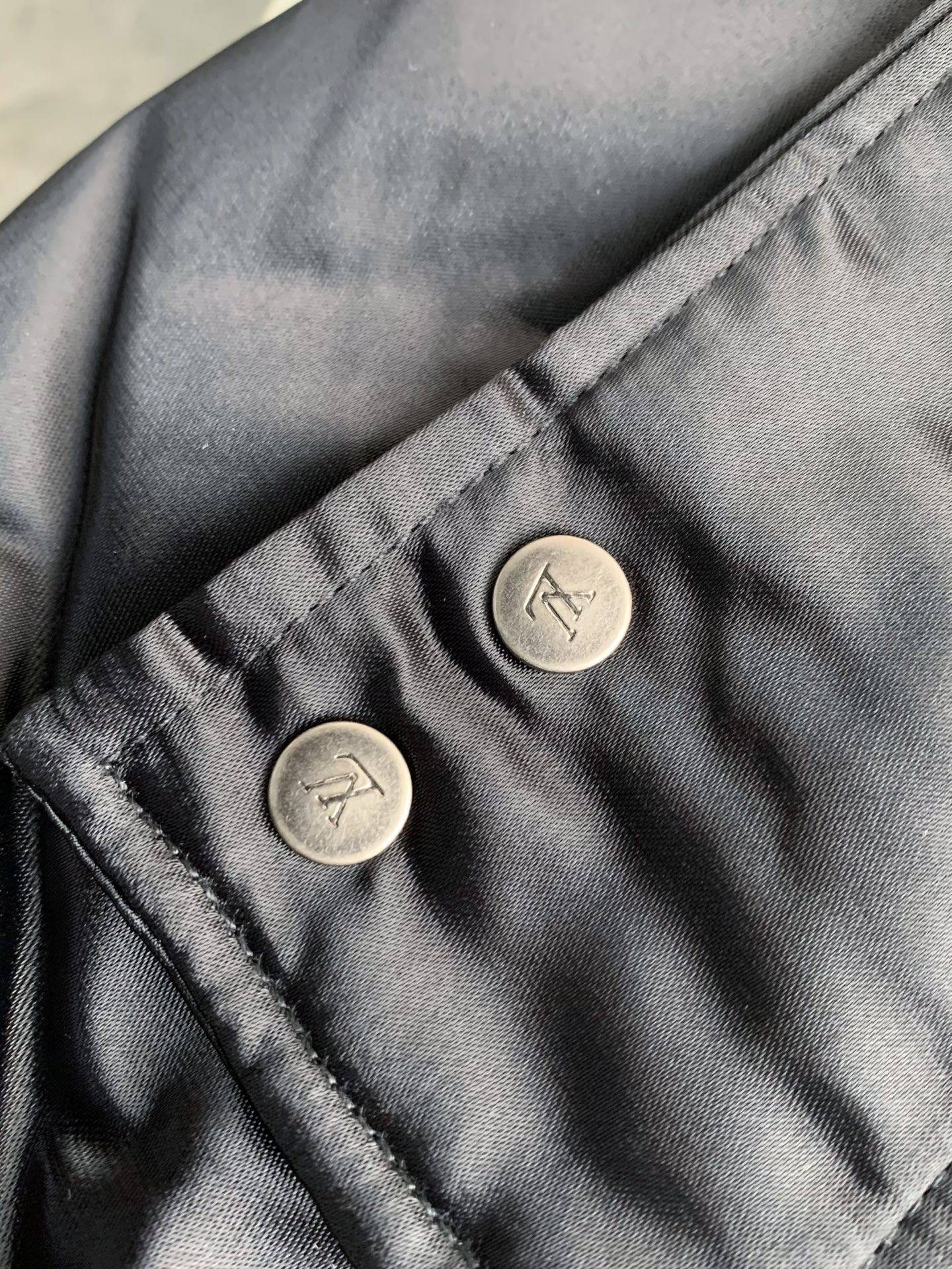 L0vis Vvtt0n casual jacket