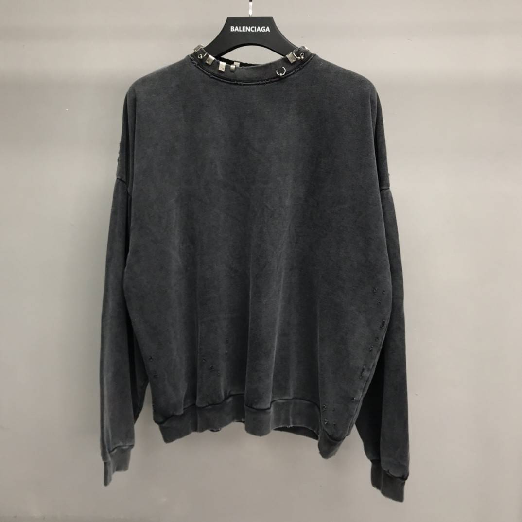 Ba1en*iaga neckline hardware perforated hoodie