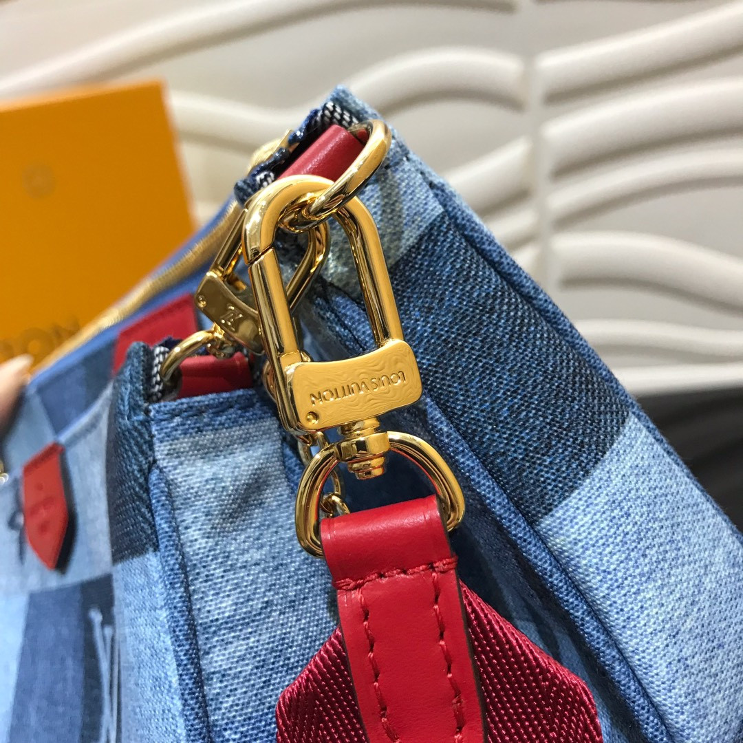 L0vis Vvtt0n Multi Pochette Accessories Bag