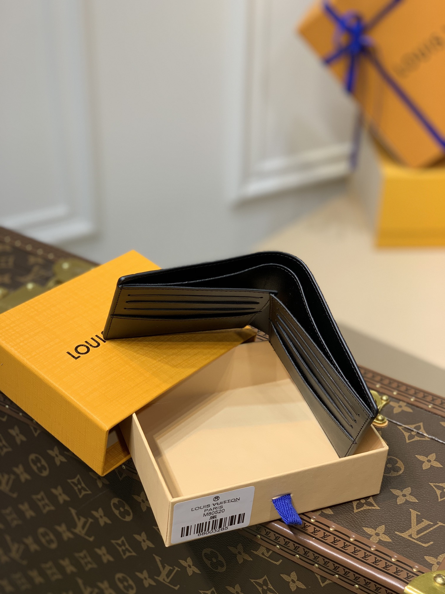 L0vis Vvtt0n Slender Bag