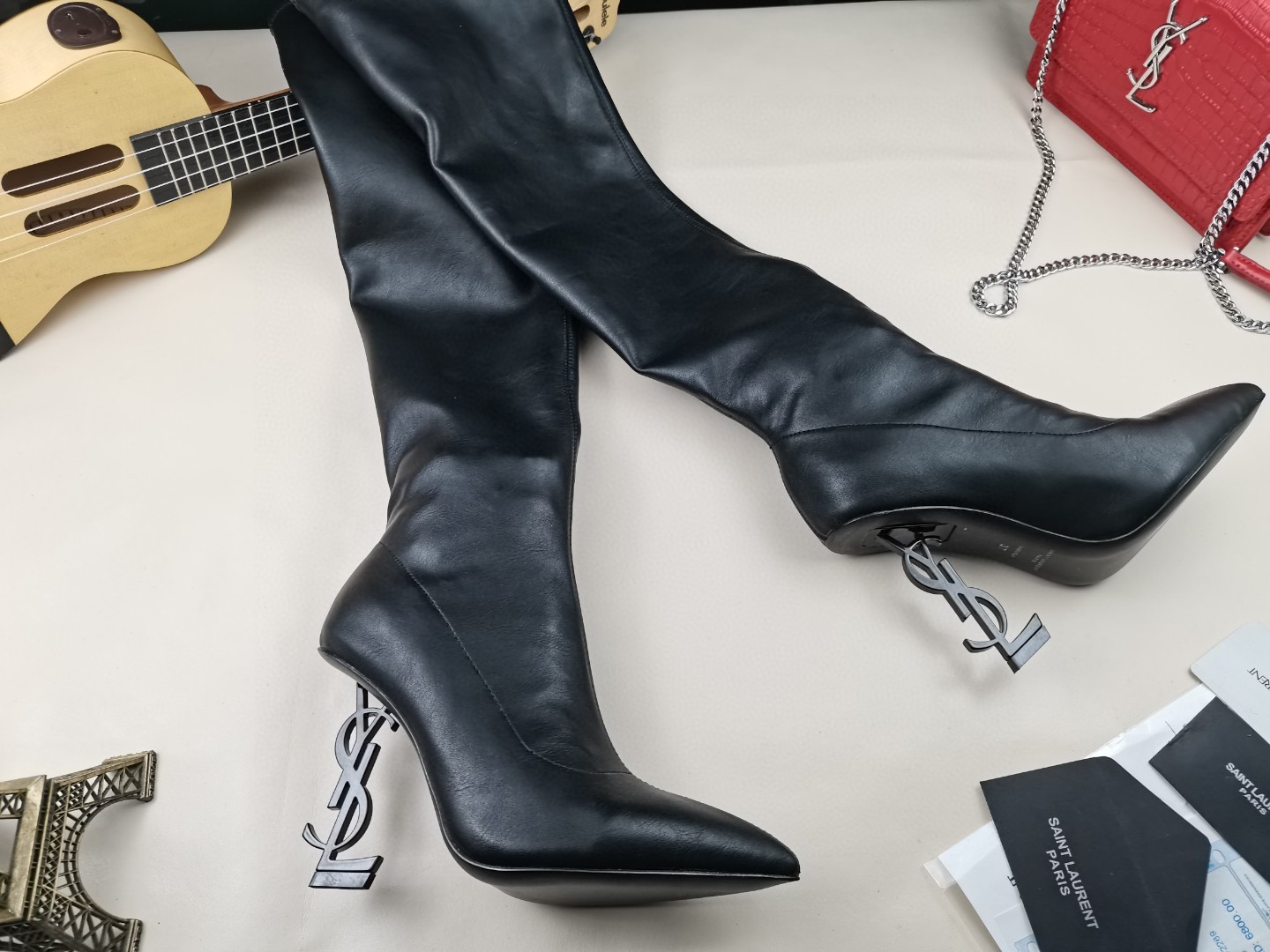 Y51 classic letter metal heel 22-inch boots, elastic boots Heel height: 10.5CM Size: 35-42 (41.42 custom-made, no return or exchange)