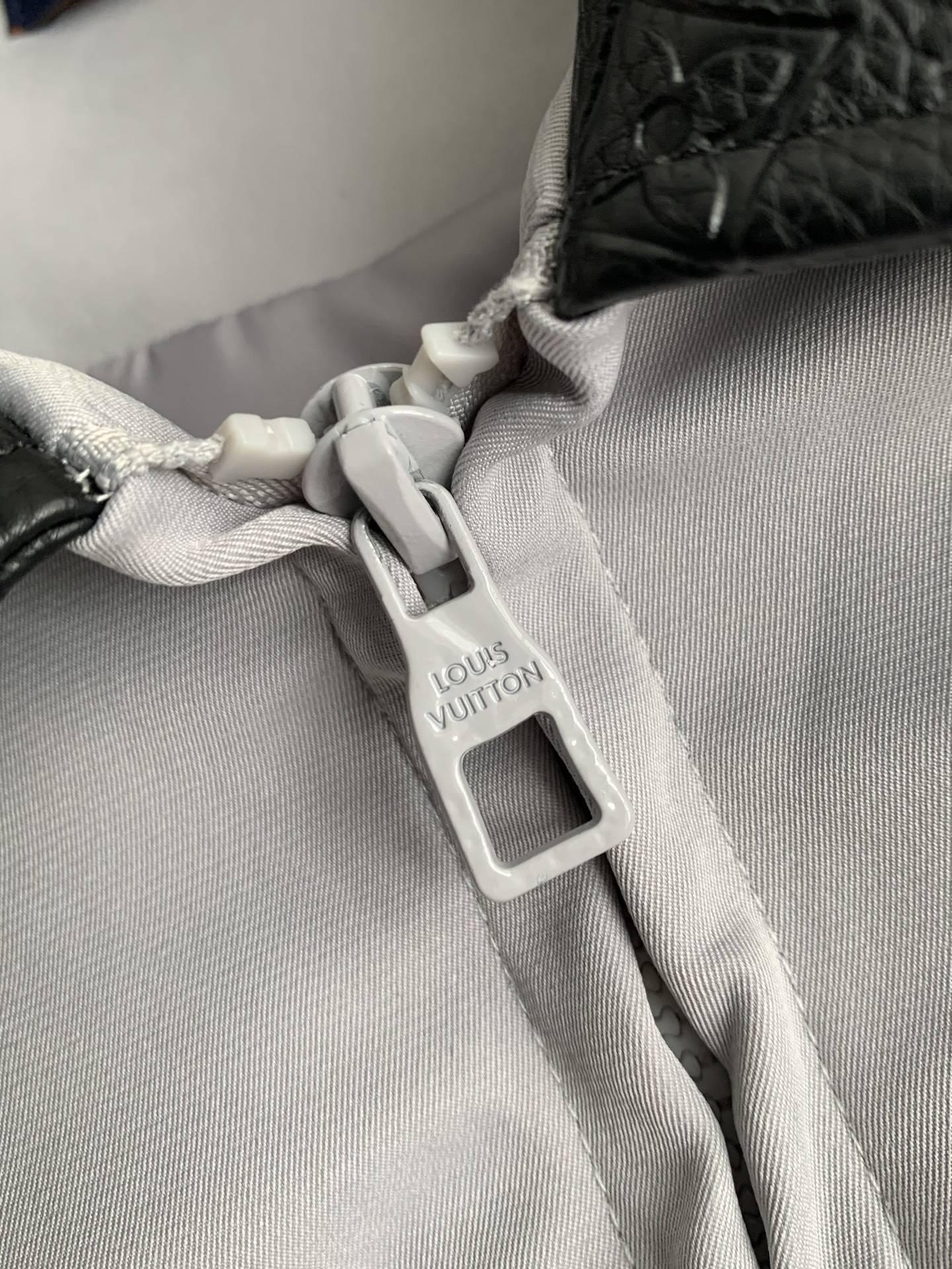 L0vis Vvtt0n  Jackets