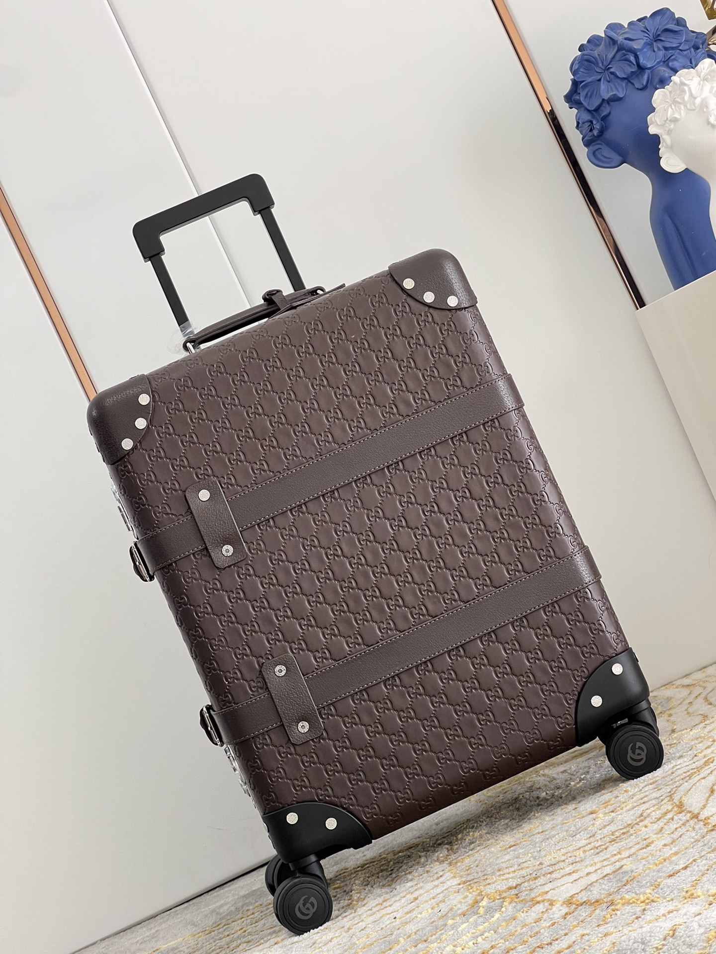 Gvc*1 suitcase/trolley case F906 retro size 20 inches