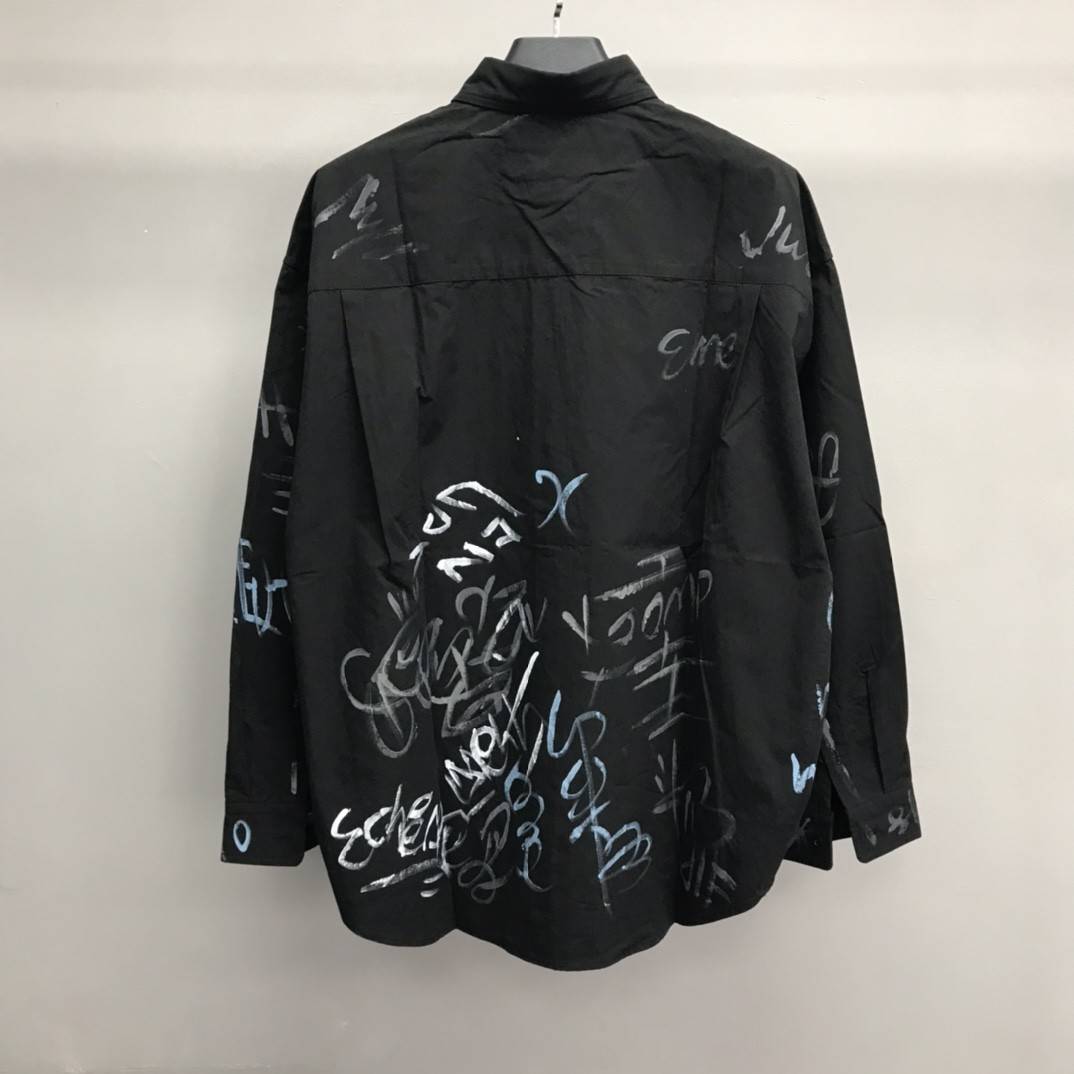 Ba1en*iaga BLCG graffiti long-sleeved shirt