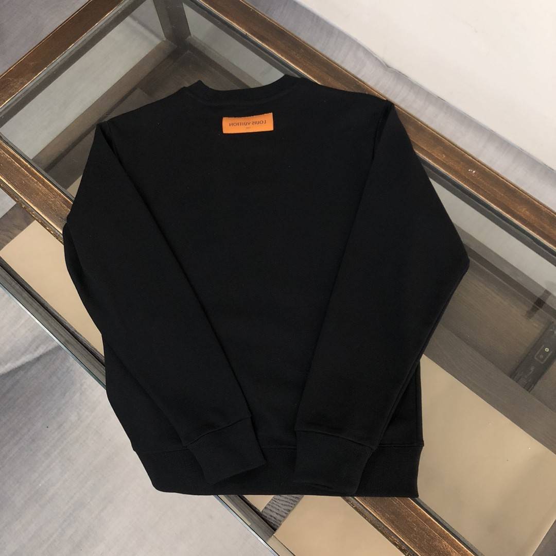 L0vis Vvtt0n 2023 new autumn and winter couples style round neck sweatshirt