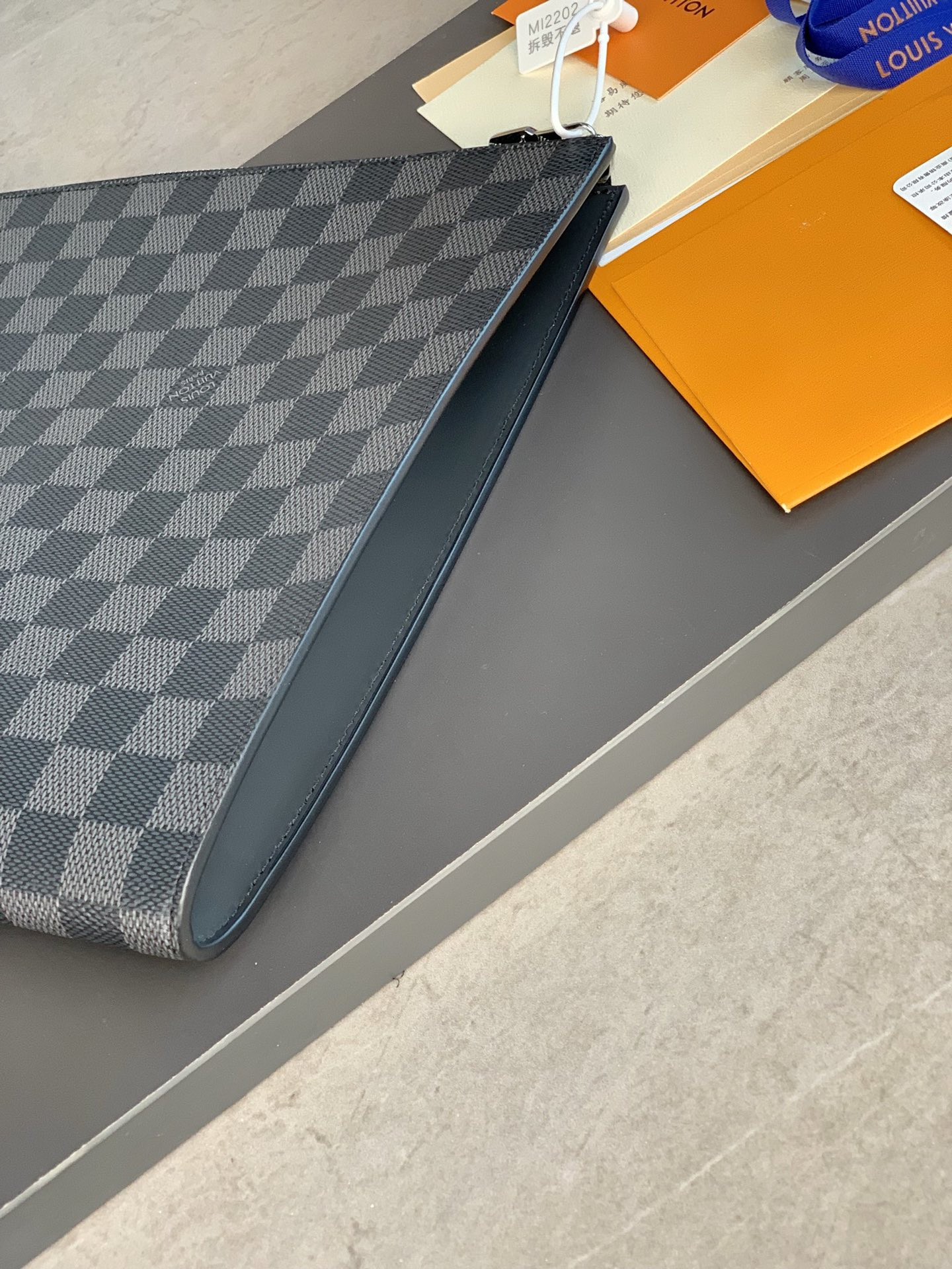 L0vis Vvtt0n Pochette Jour Bag