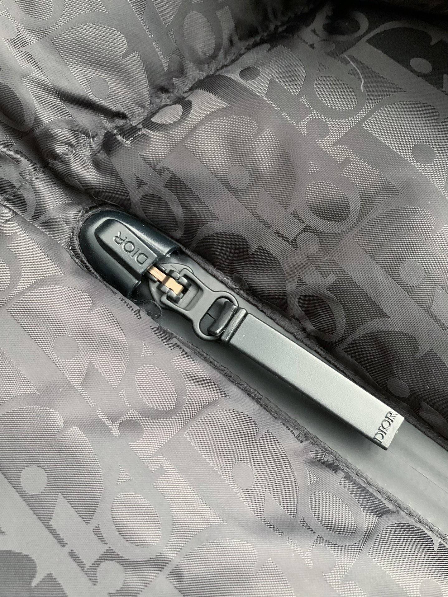 D10r Logo Printed Down Jacket