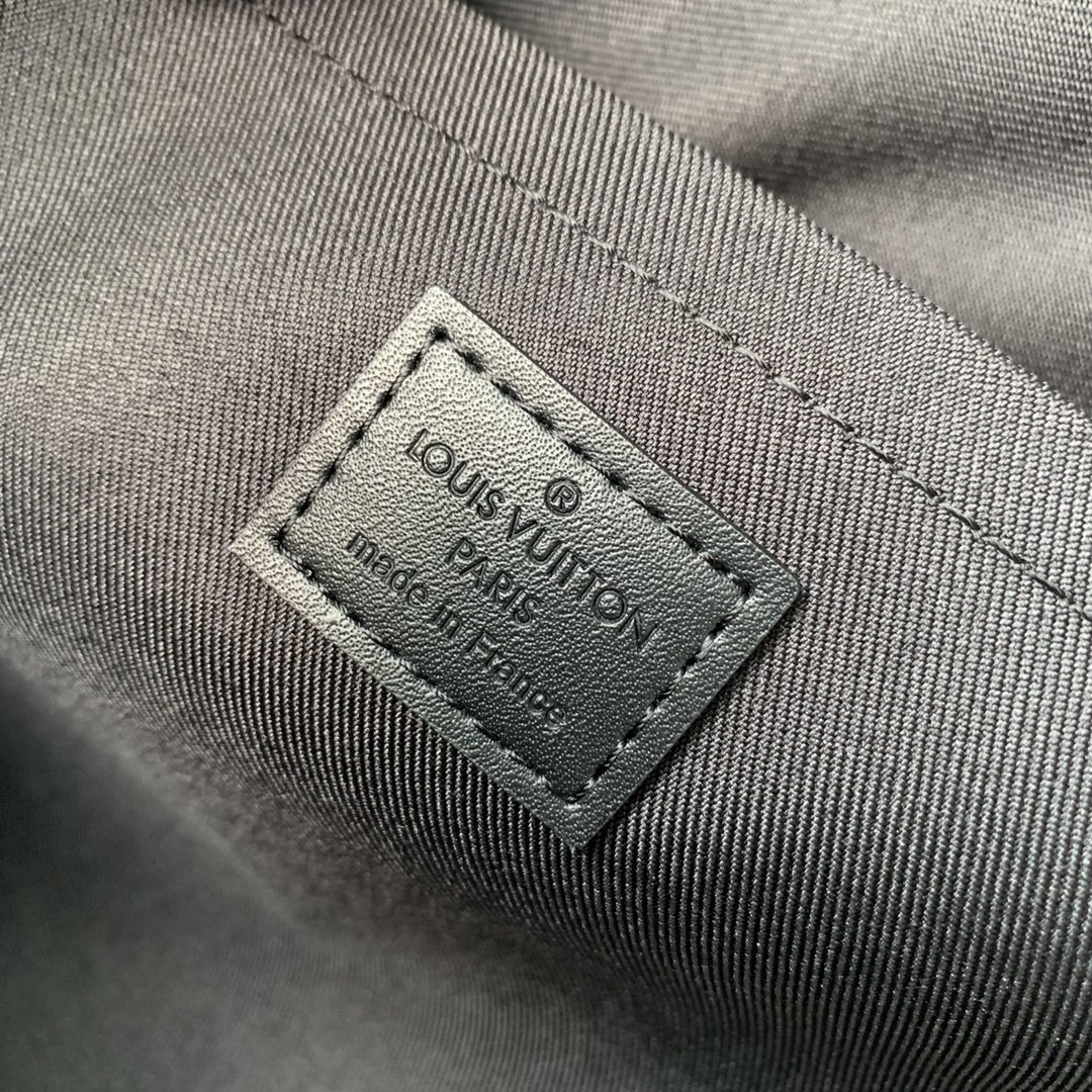 L0vis Vvtt0n Pochette Jour Bag