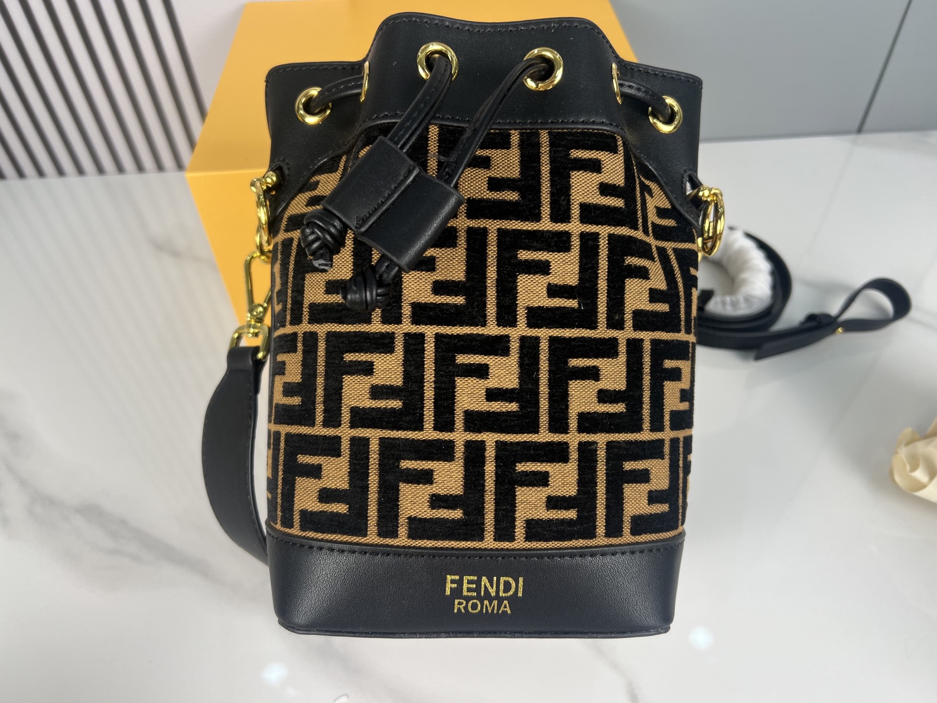 F**di Mon Tresor Small Bucket Bag Size: 15-23cm
