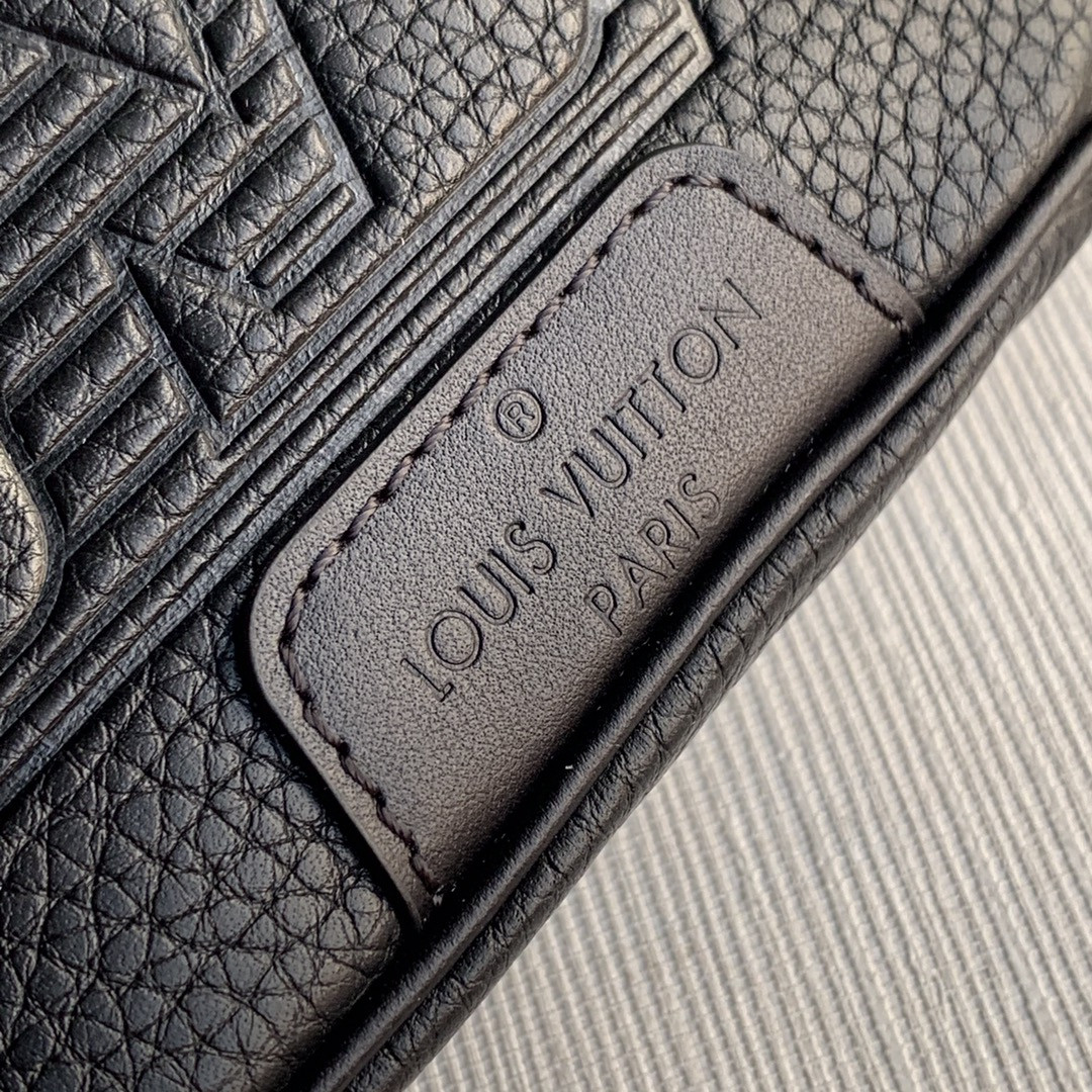 L0vis Vvtt0n Discovery Bag