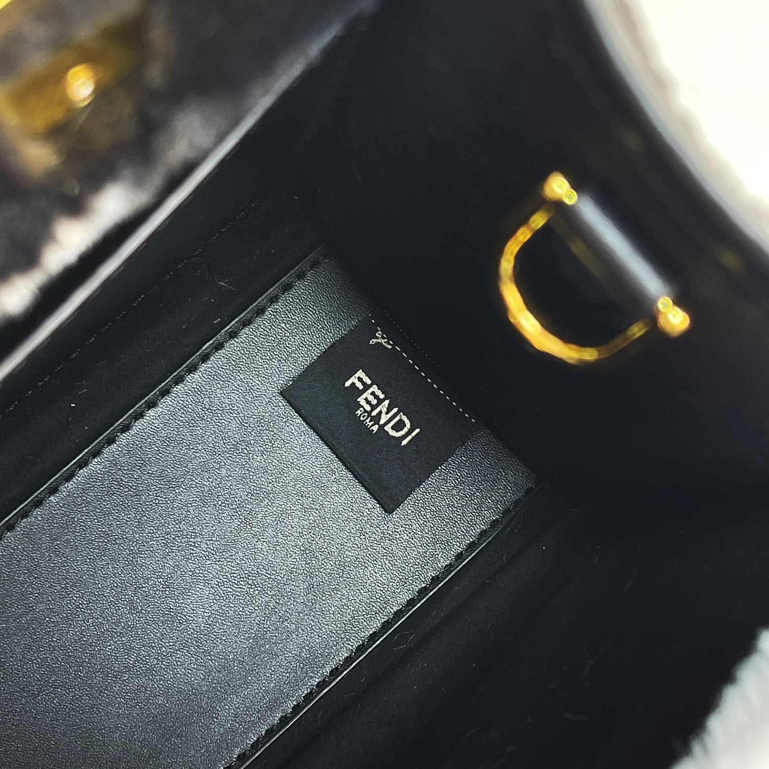 F**di Tote Bag "Sunshine Tote Bag" Model: 8836 Black and White Pattern Size 23ⅹ22cm