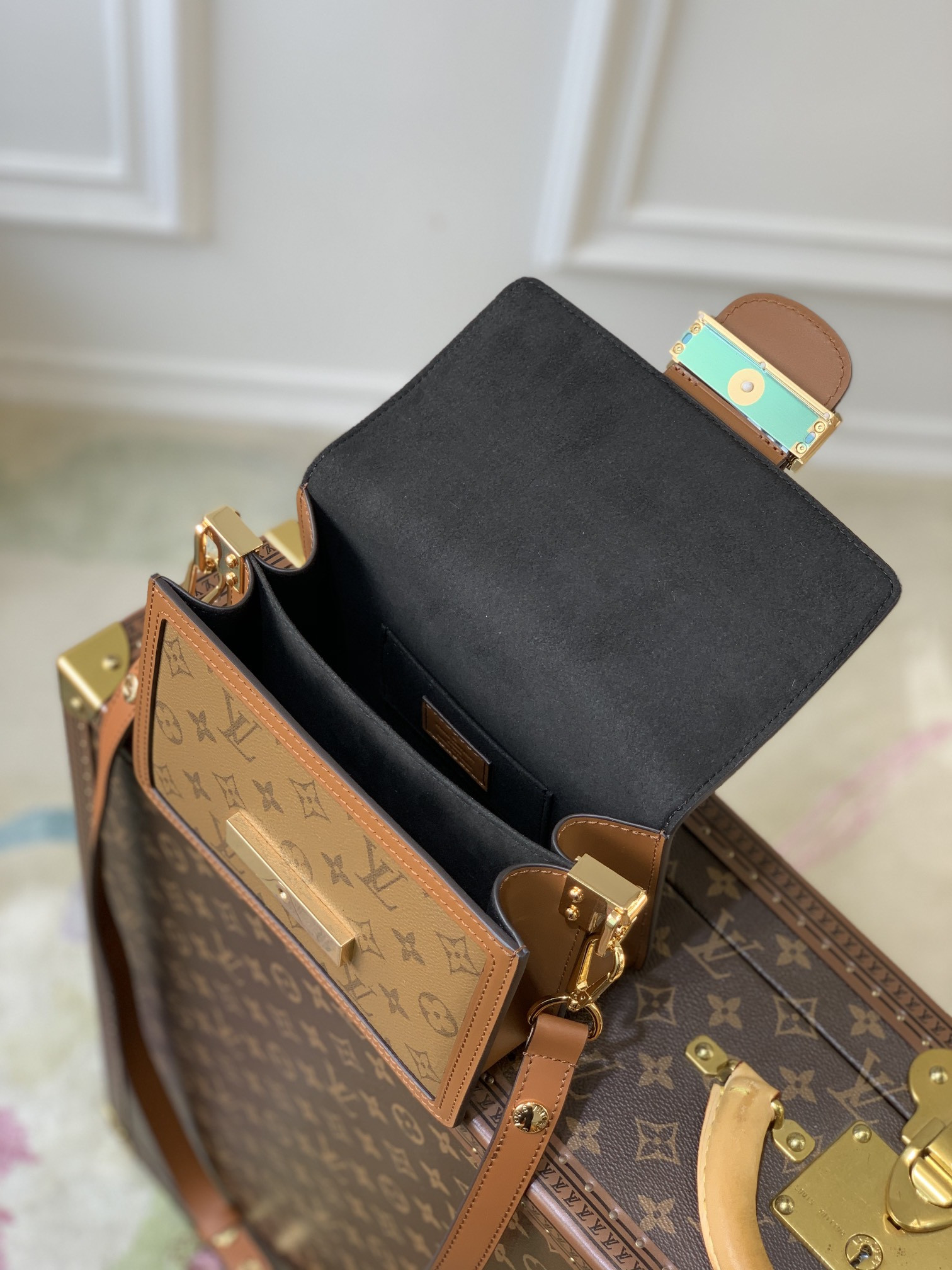 L0vis Vvtt0n Dauphine Bag