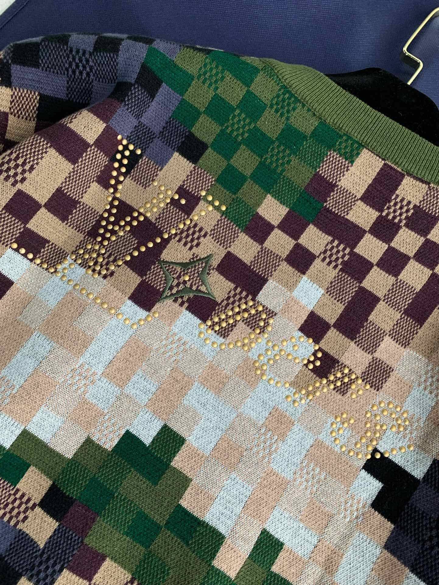 L0vis Vvtt0n Clothes