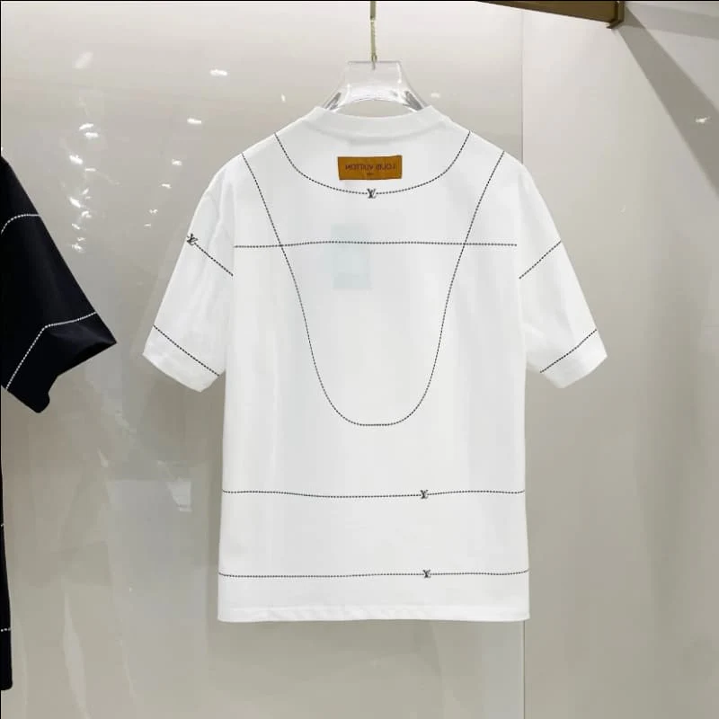 2025 Line Necklace & Metal Accent T-Shirt